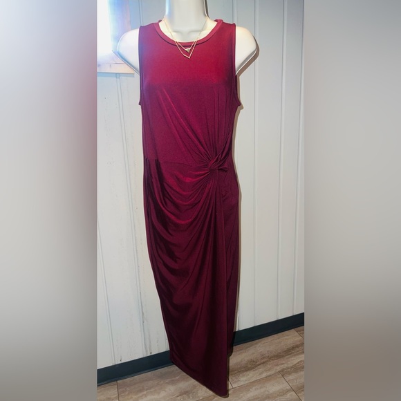 nine britton Dresses & Skirts - Nine Britton Red Ruffled Tiered Cocktail Dress Size Medium